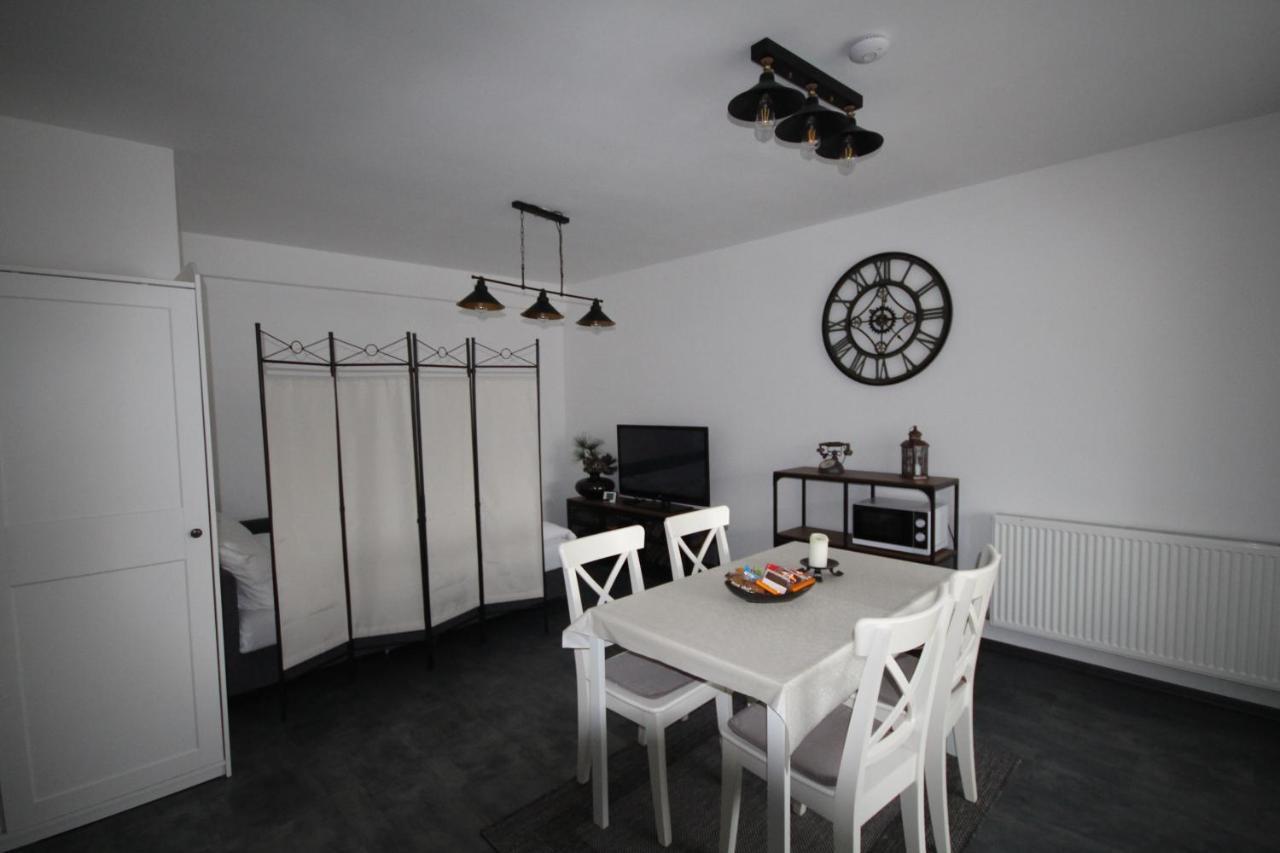 Apartment Francesca Mit Parkplatz Naehe Altstadt Sibiu Buitenkant foto
