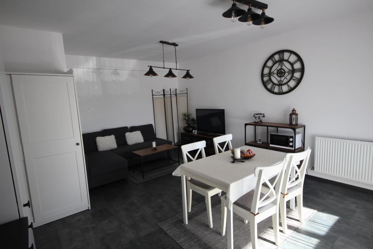 Apartment Francesca Mit Parkplatz Naehe Altstadt Sibiu Buitenkant foto
