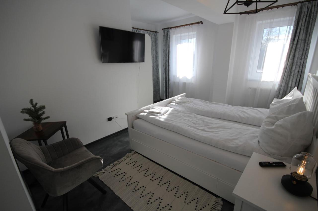 Apartment Francesca Mit Parkplatz Naehe Altstadt Sibiu Buitenkant foto