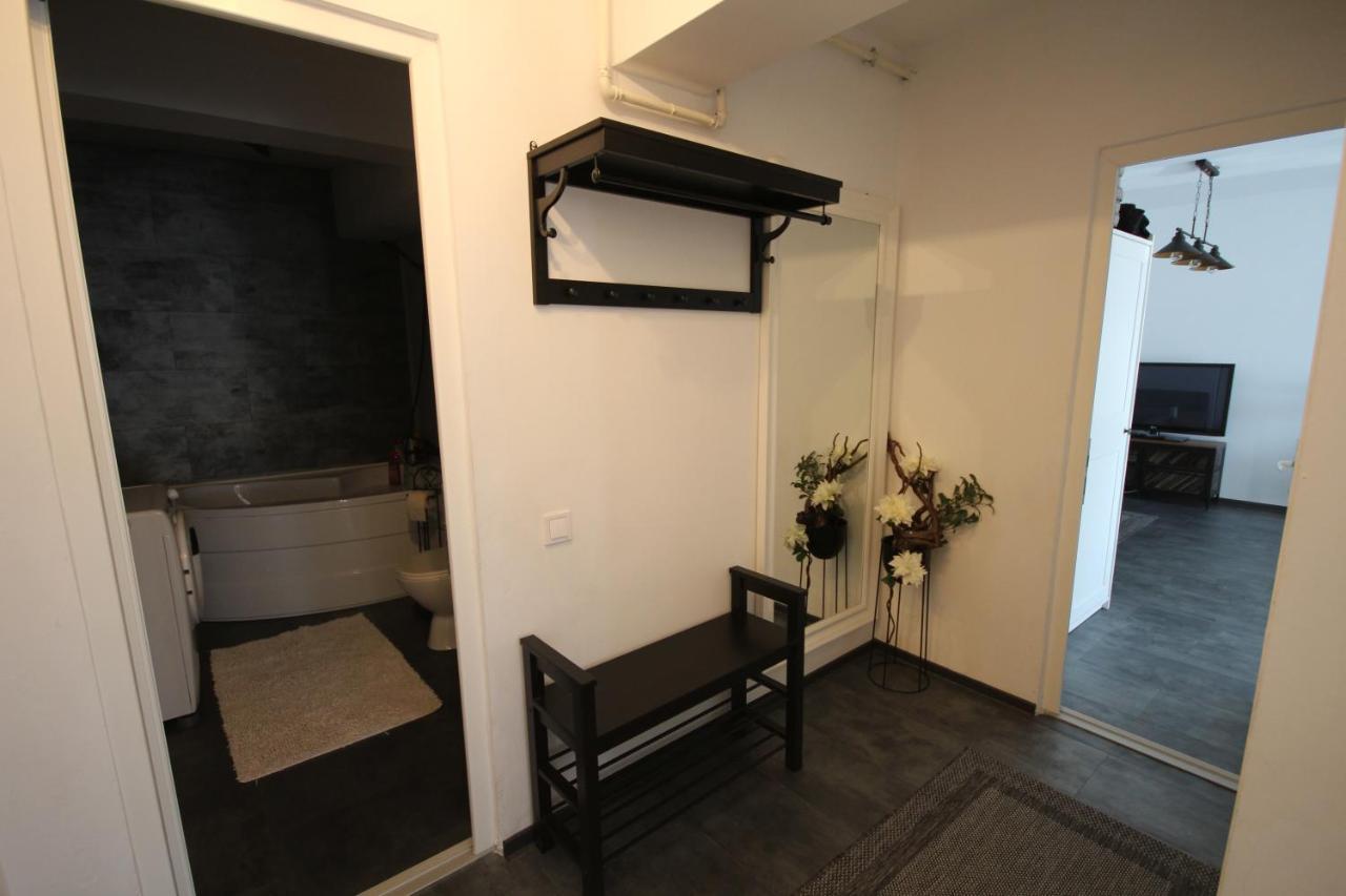 Apartment Francesca Mit Parkplatz Naehe Altstadt Sibiu Buitenkant foto